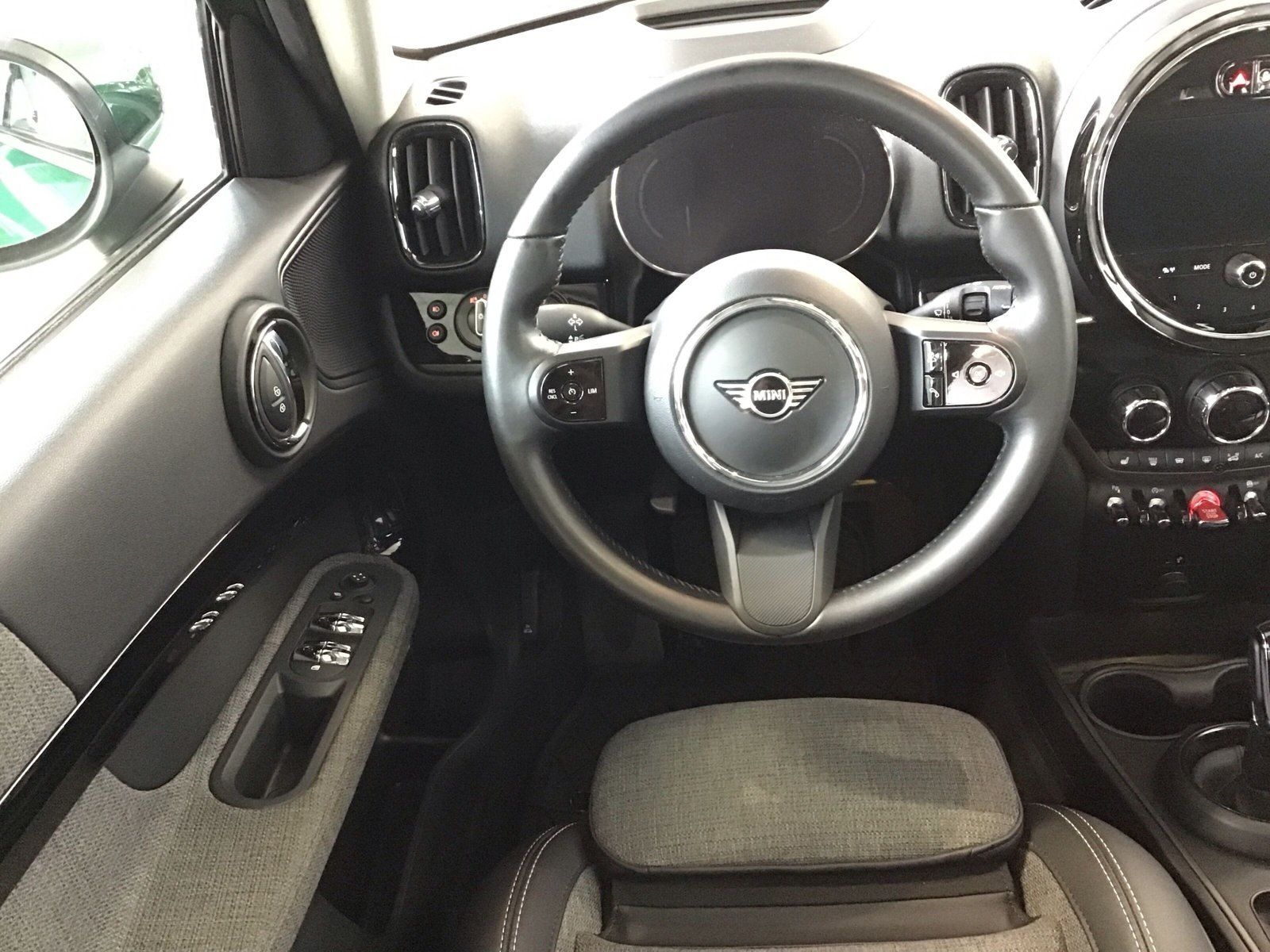 MINI One Countryman - Samsaru's Car Outlet