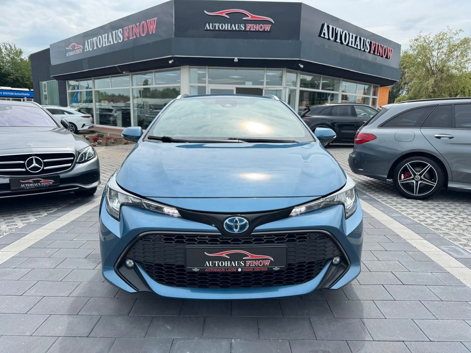 Toyota Corolla Touring Sports Hybrid Business Edition - Samsaru's Car Outlet