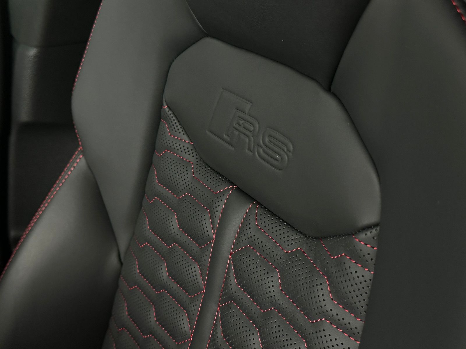 Audi RSQ8 TFSI qu. tiptr. AHZV+AIR+B&O+RS AGA+MATRX