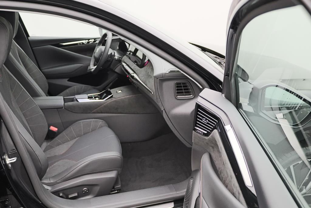 DS Automobiles DS4 Performance Line +