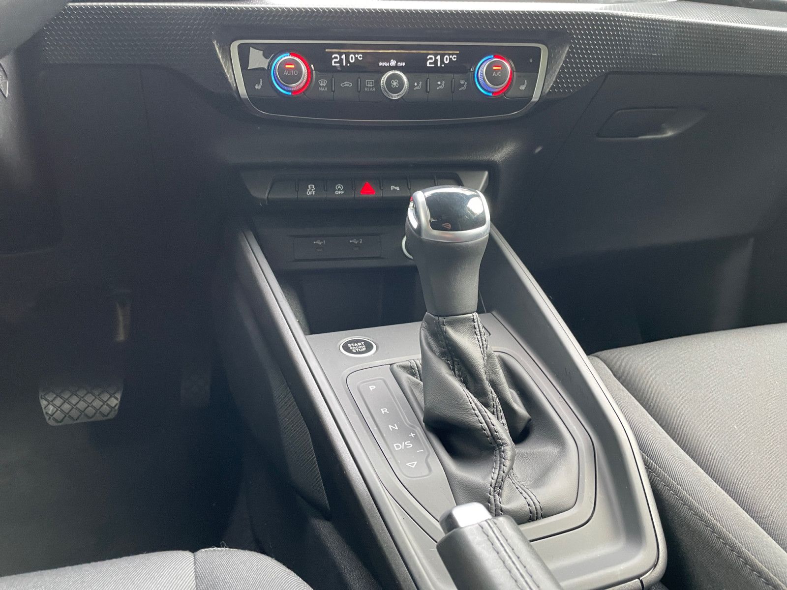 Audi A1 Sportback 25TFSI s-tronic Navi-Vor. Sitzh PDC