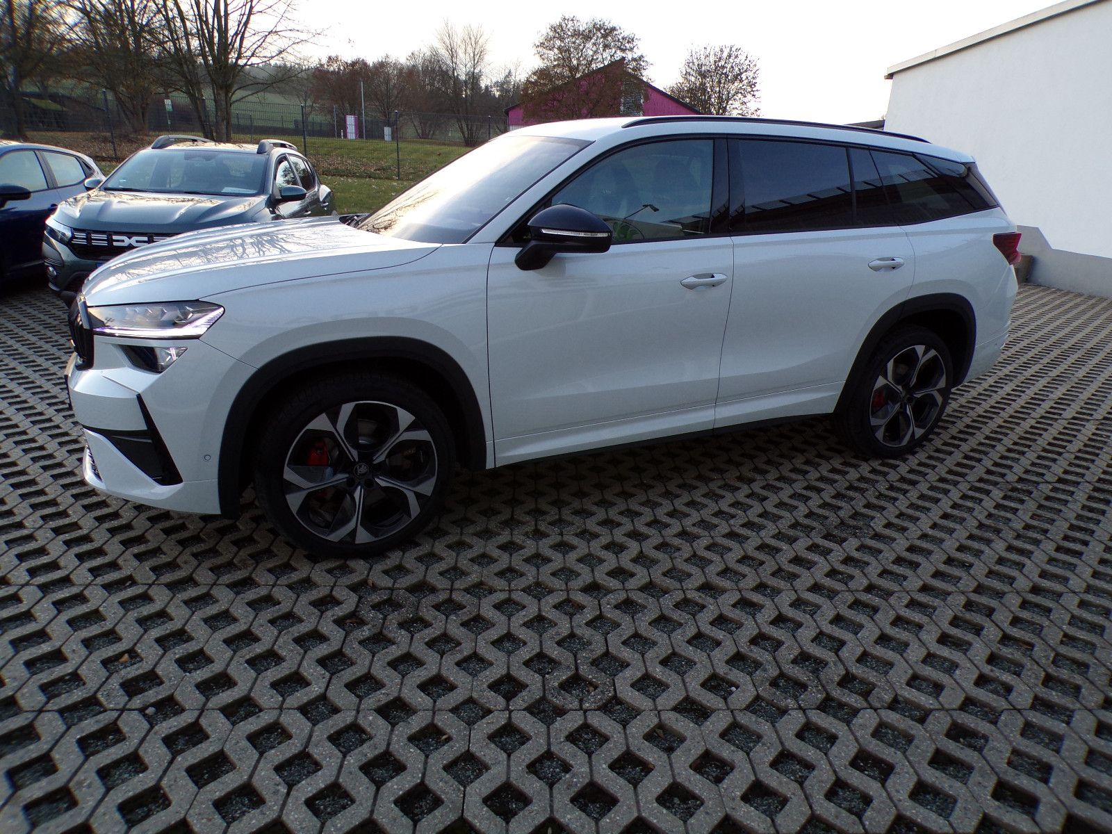 Skoda Kodiaq 2.0TSI 195kW 4x4 RS,SHZ,MATRIX,AHK,5JGar