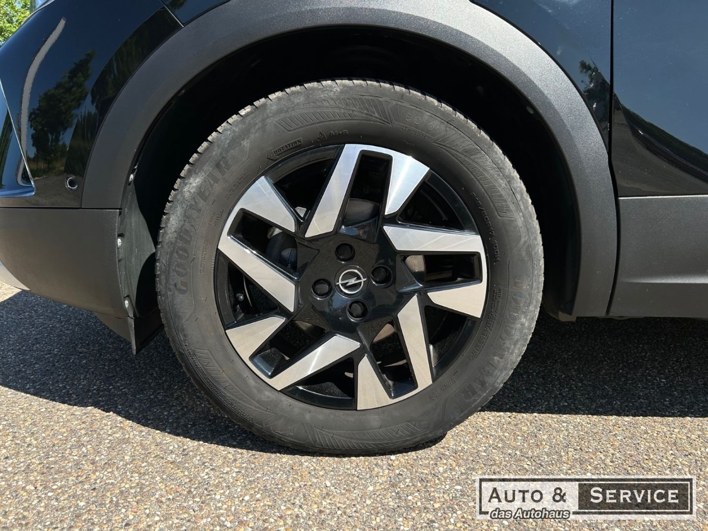 Opel Mokka Elegance - Samsaru's Car Outlet