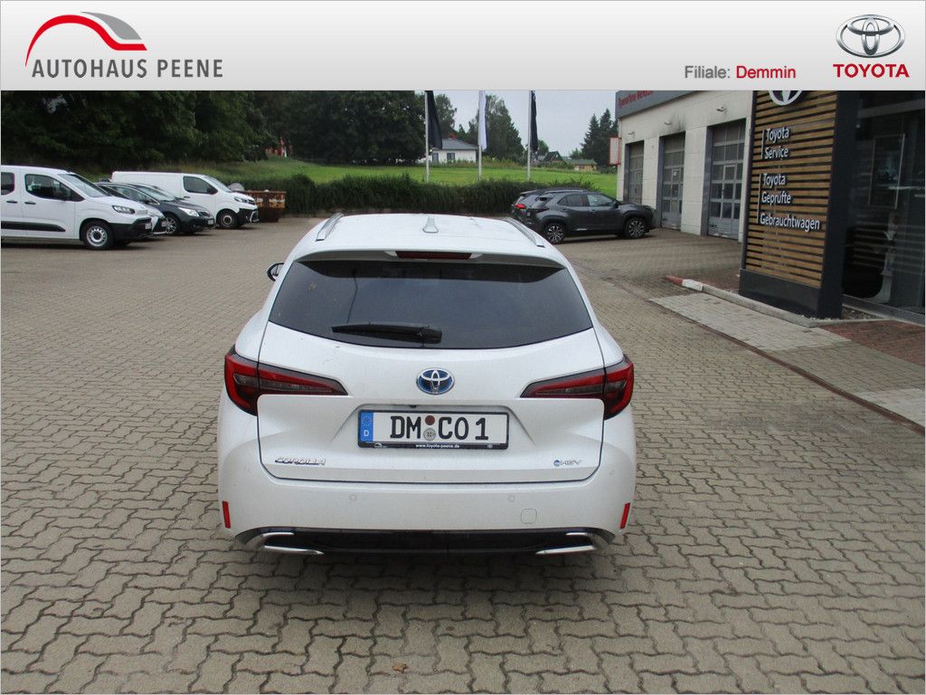 Toyota Corolla Touring Sports 2.0 Hybrid Teamplayer