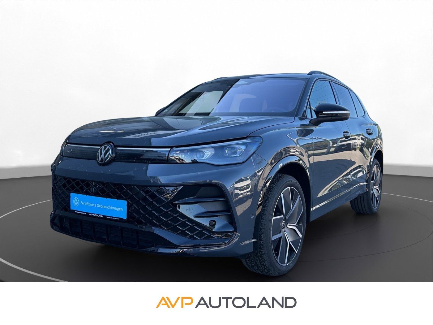 Volkswagen Tiguan 2.0 TDI DSG 4MOTION R-Line | PANO | NAVI