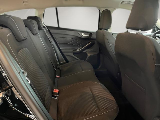 Ford Focus Turnier 1.0 Titanium+Lenkradheizung+Sitzhe