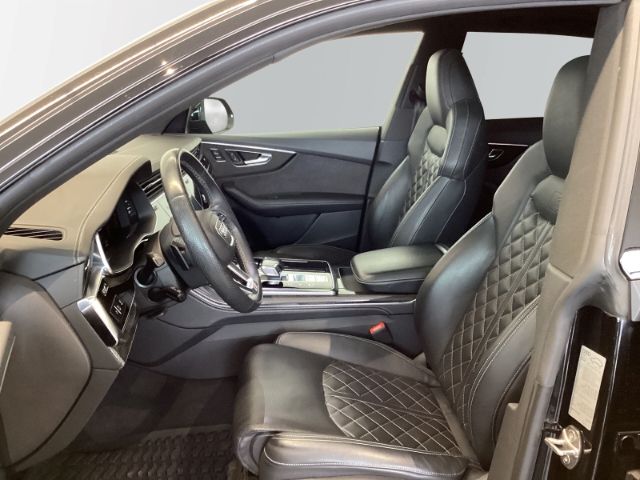 Audi Q8 competition plus 55TFSI quat.S line*Nachtsich