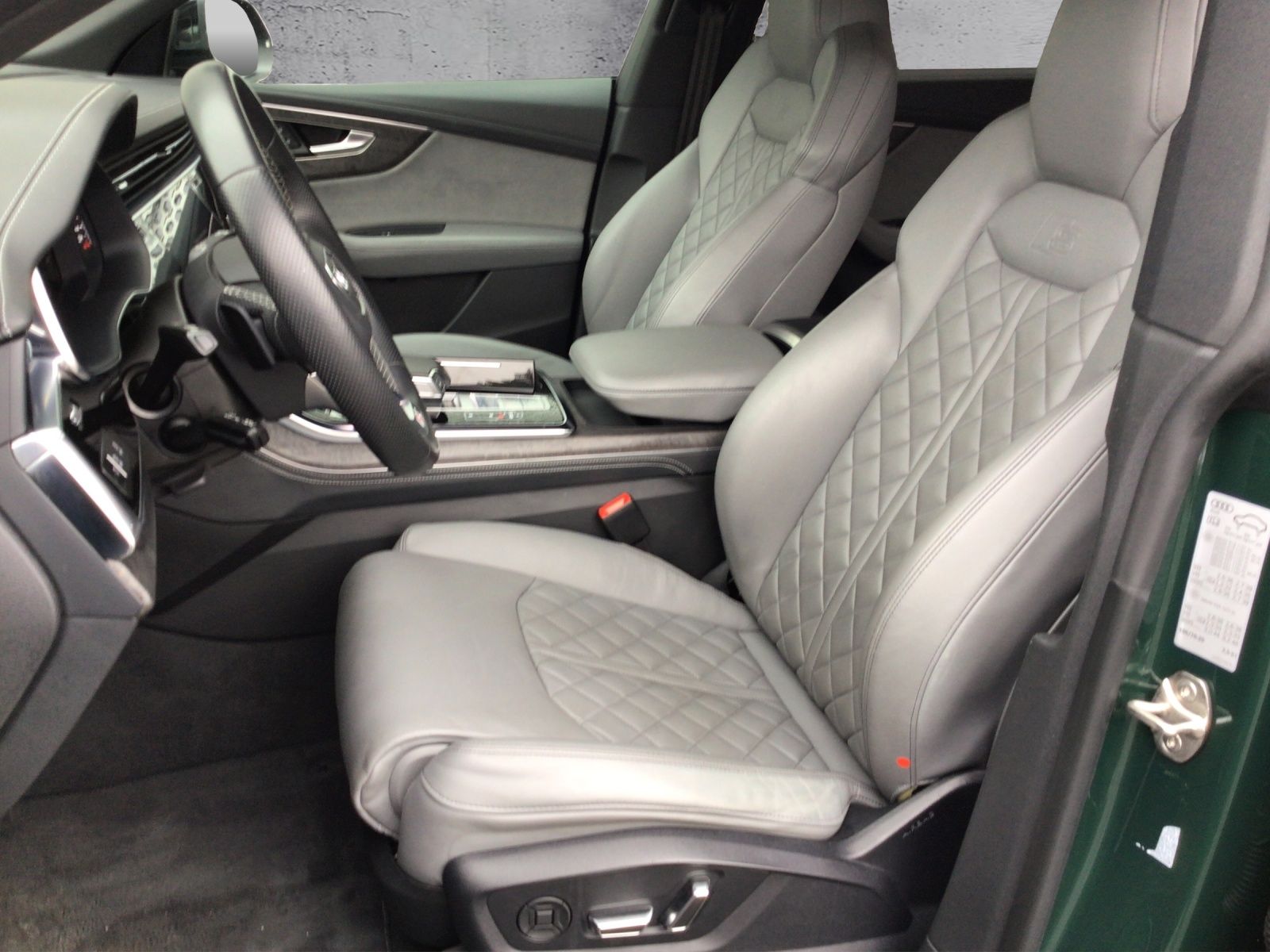 Audi Q8 50 TDI qua S-LINE AHK/HDMATRIX/LEDER/HUD