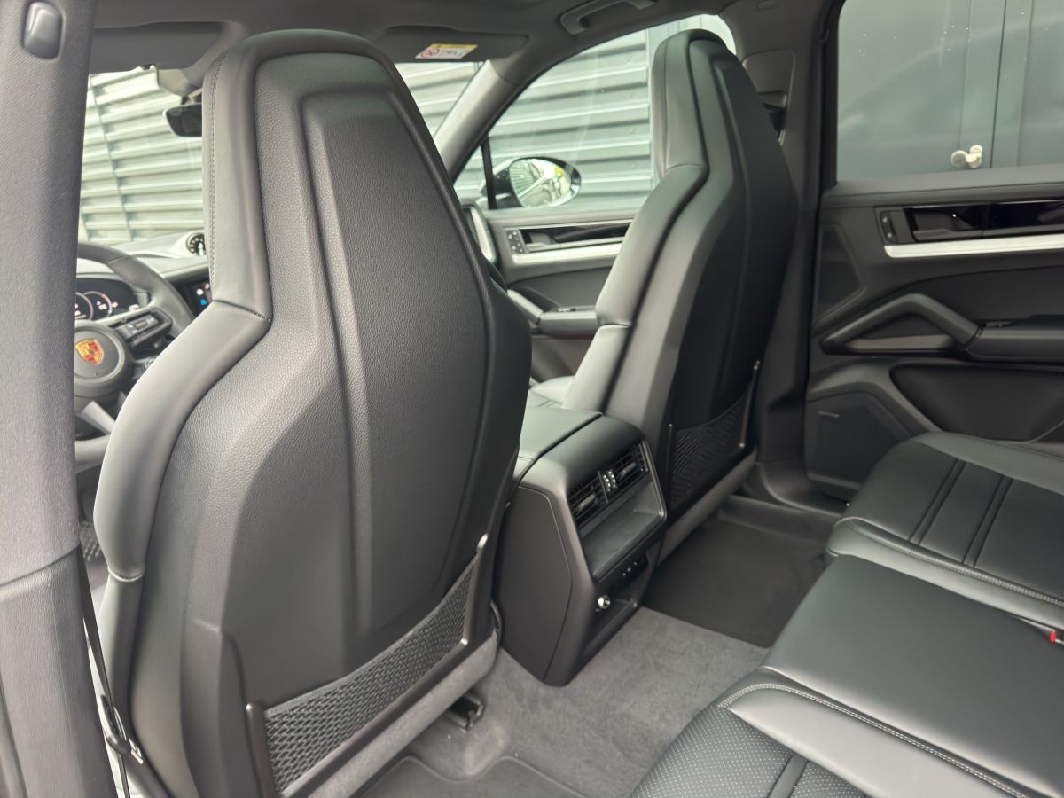 Porsche Cayenne E-Hybrid | Luftfederung | Panorama | AHK