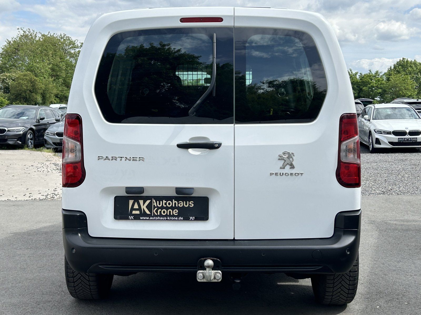 Peugeot Partner 1.5 BlueHDi - Samsaru's Car Outlet