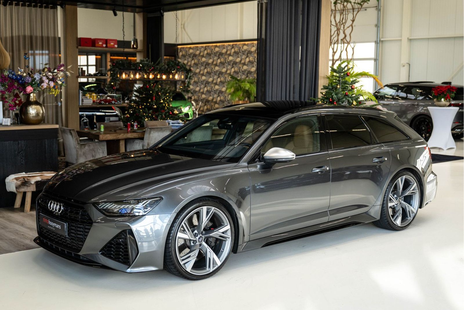 Audi RS6 Avant TFSI quattro | BTW | AHK | PANO | B&O
