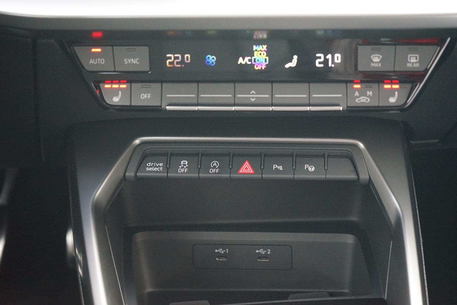 Audi A3 35 TDI Sportback S-Line S-Tronic LED Navi PDC