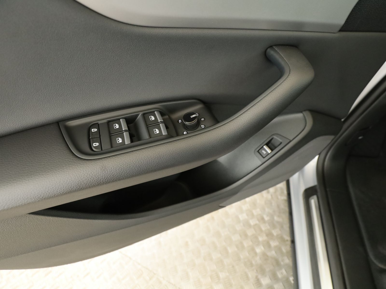 Audi Q8 50 TDI quattro - Samsaru's Car Outlet
