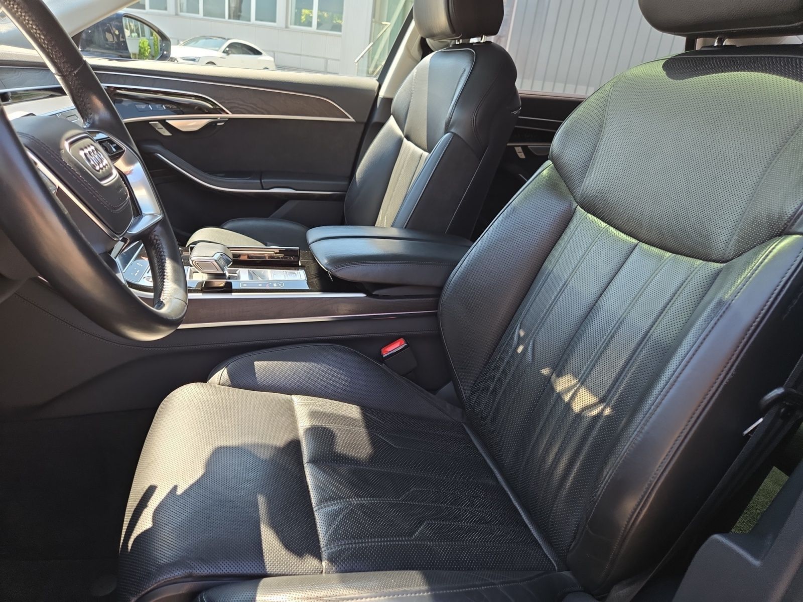 Audi A8 Lang 50 TDI - Samsaru's Car Outlet