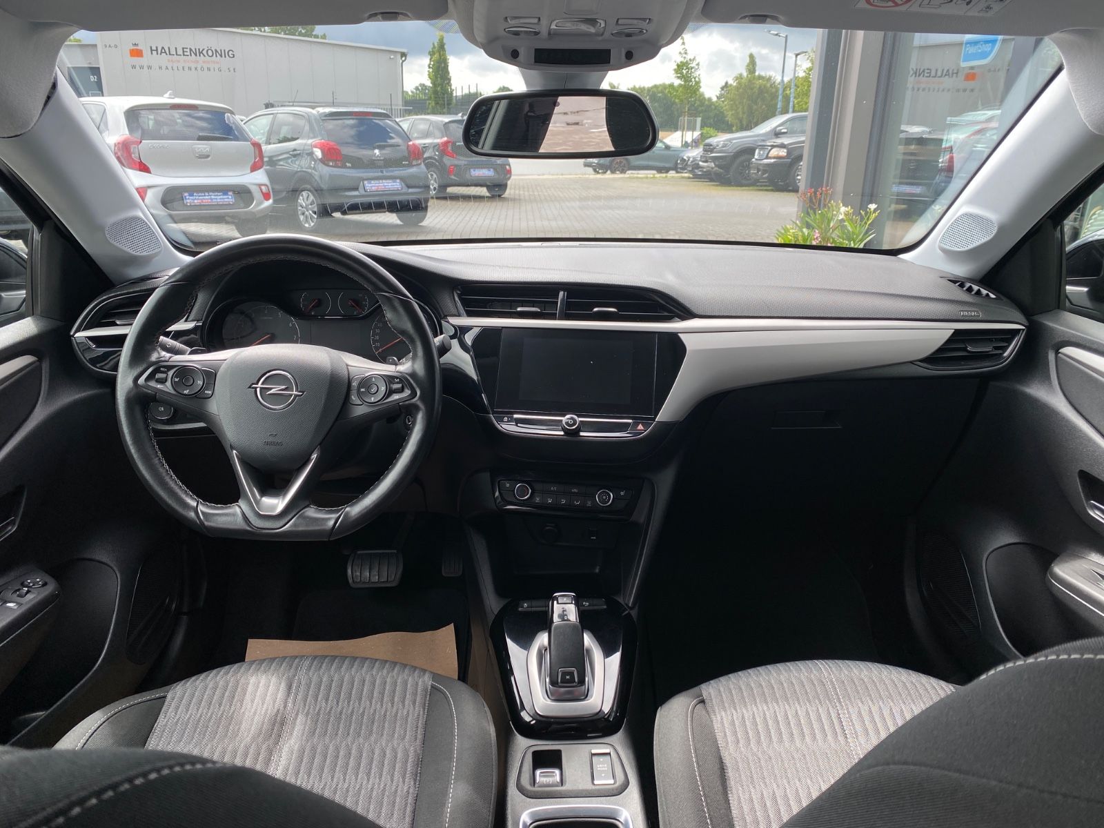 Opel Corsa F 1.2 AUTOMATIK Edition - Samsaru's Car Outlet