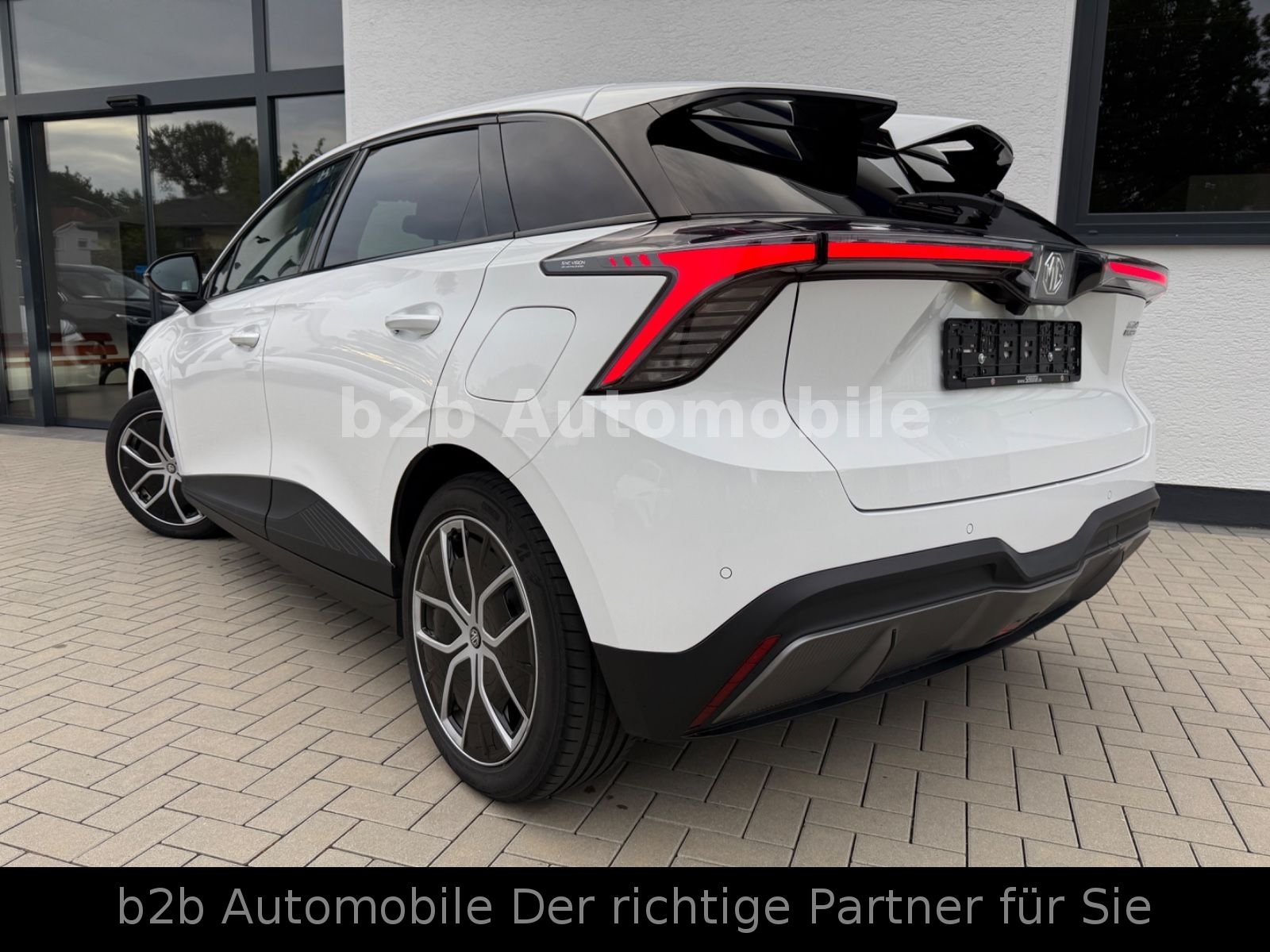 MG4 Luxury /360°/LED/Key/Wärmepumpe/FaceLift!!