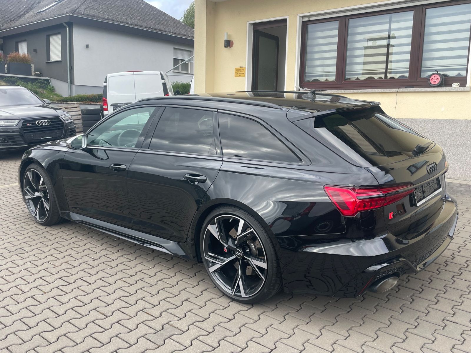 Audi RS6 4.0 TFSI Laser-HUD - ACC - 280 km/h - 22"