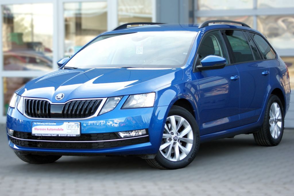 Skoda Octavia Combi 2.0 TDI DSG Style - Samsaru's Car Outlet