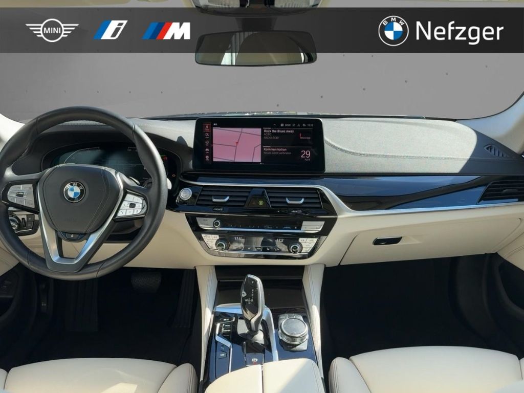 BMW 540 i xDrive Limousine Luxury Line RFK Standheiz