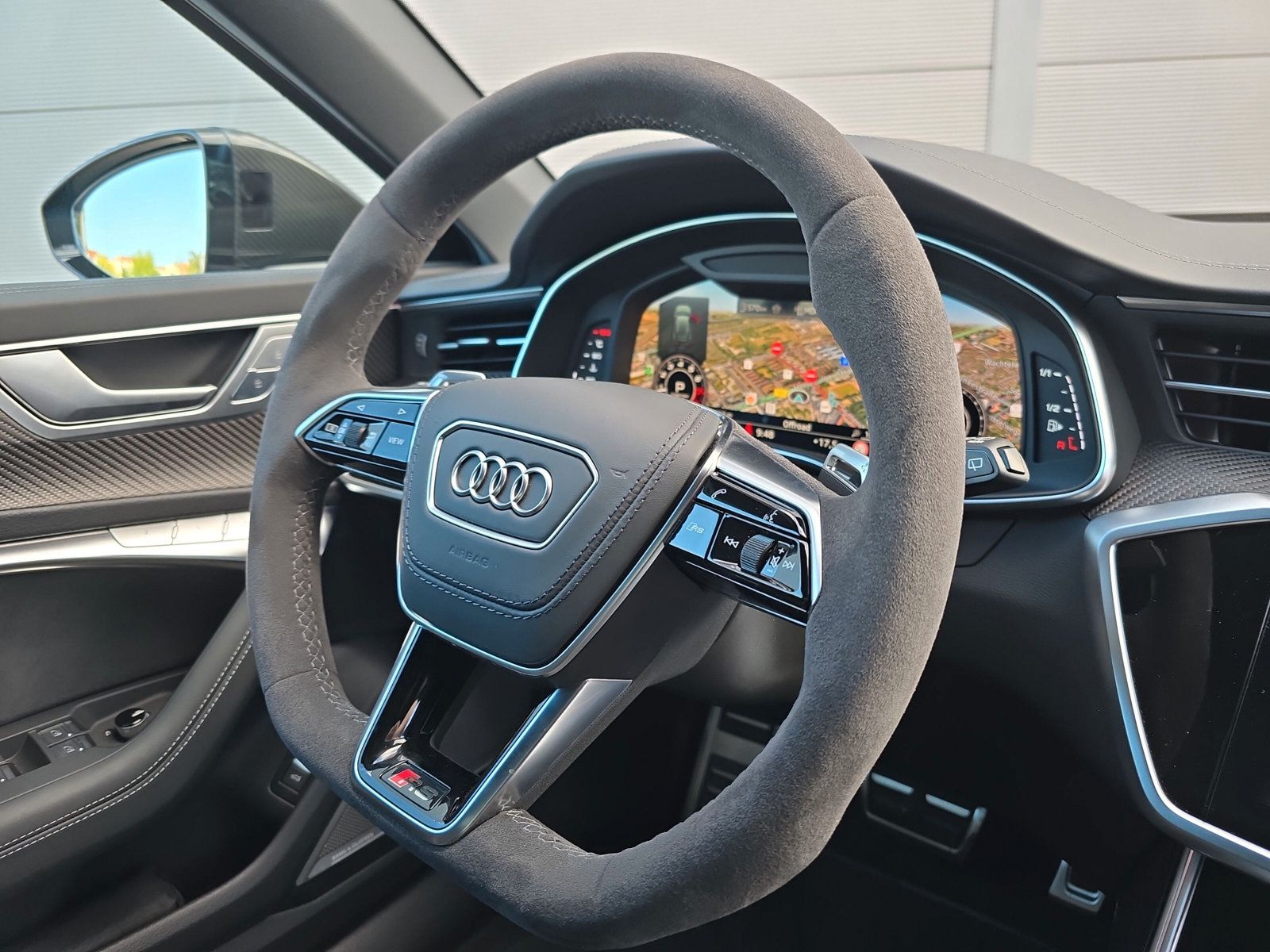 Audi RS6 Avant KERAMIK DYNAMIK+ 305KM/H PANO STANDHZG