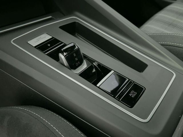 Volkswagen Golf VIII 2.0 TDI DSG GTD - Samsaru's Car Outlet