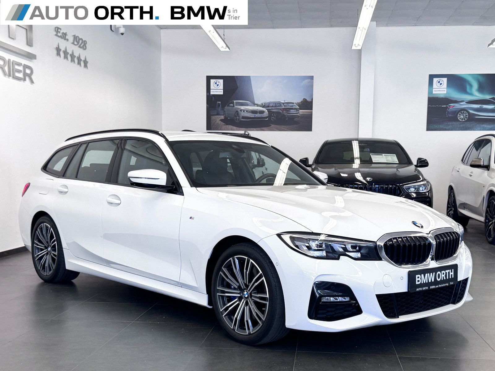 BMW 330i xDrive Touring M-Sport - Samsaru's Car Outlet