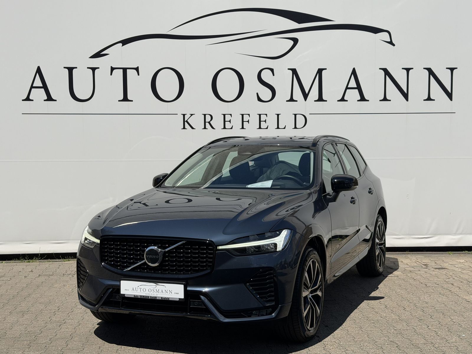 Volvo XC60 B5 D AWD Ultimate Dark ACC / PANO / RFK