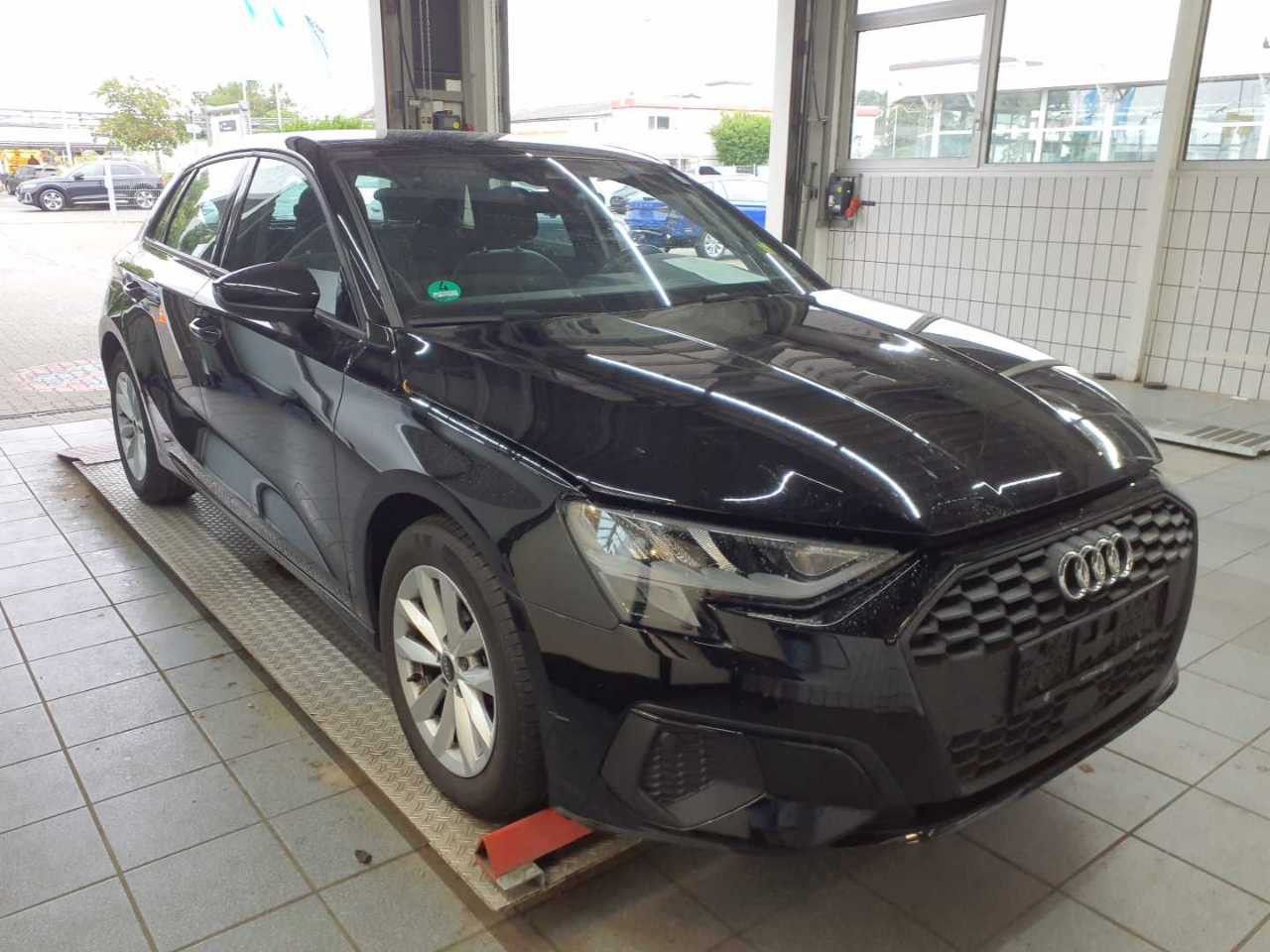 Audi A3 Sportback 35 TFSI S tronic - Samsaru's Car Outlet