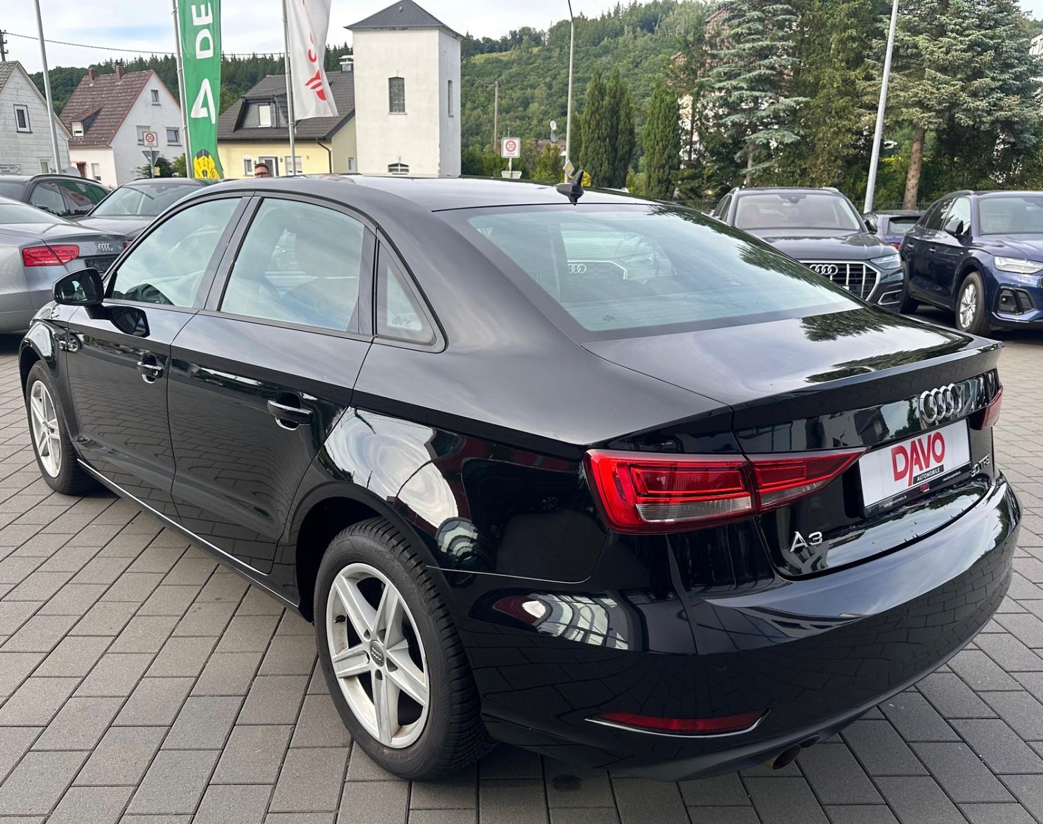Audi A3 Limousine 30 TFSI - Samsaru's Car Outlet