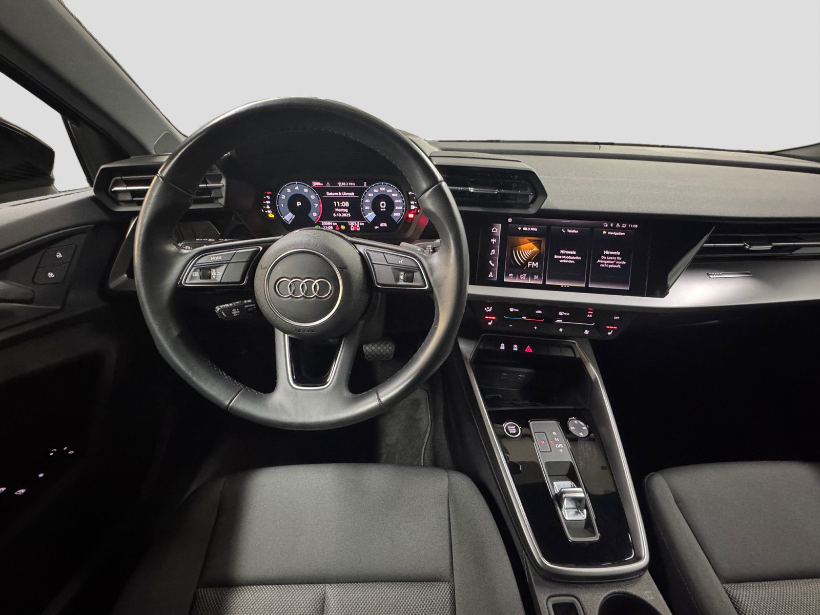 Audi A3 Limousine 30 TFSI advanced Carplay Sitzh LED