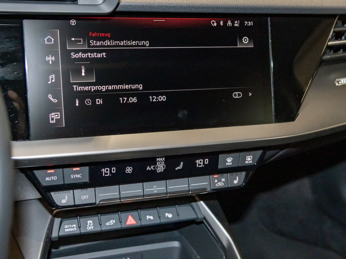 Audi A3 Sportback 40 TFSI e - Samsaru's Car Outlet