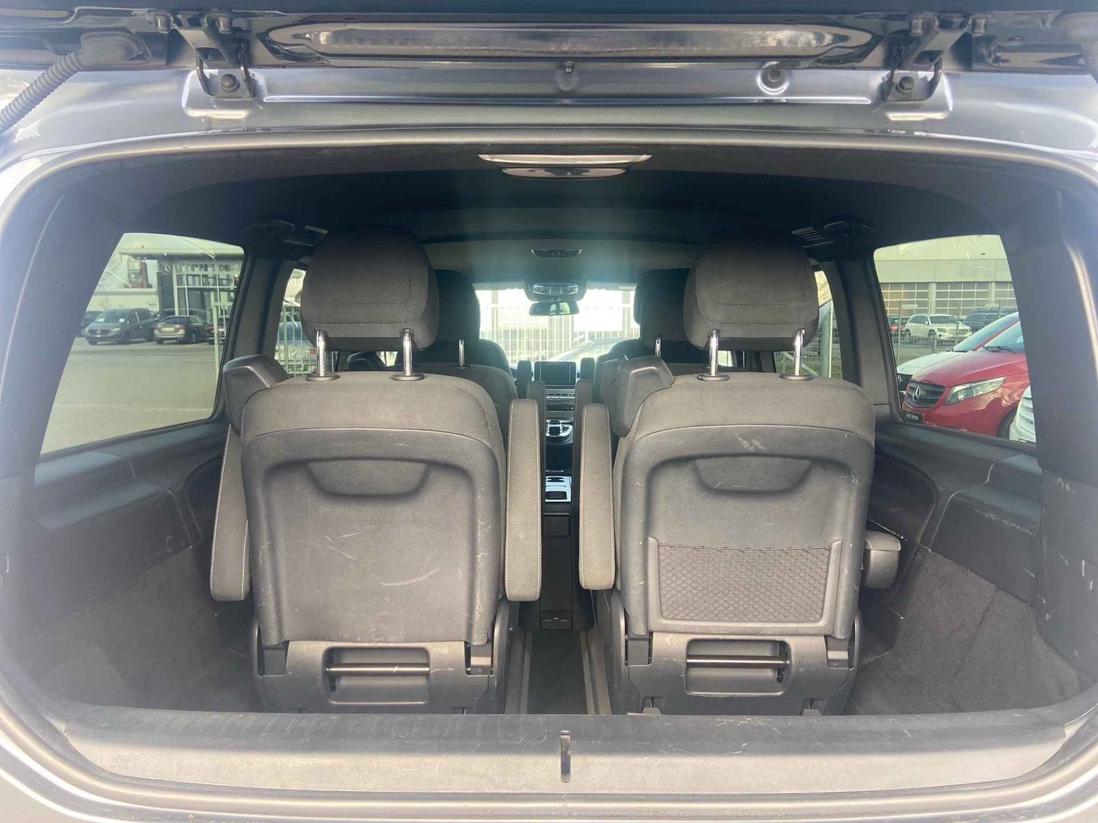 Mercedes-Benz V 250 AMG Line - Samsaru's Car Outlet