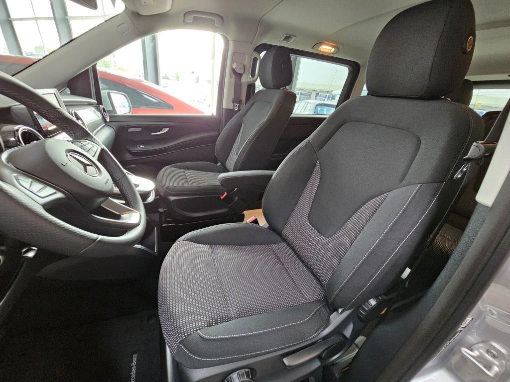 Mercedes-Benz V 220 d 9G-TRONIC - Samsaru's Car Outlet