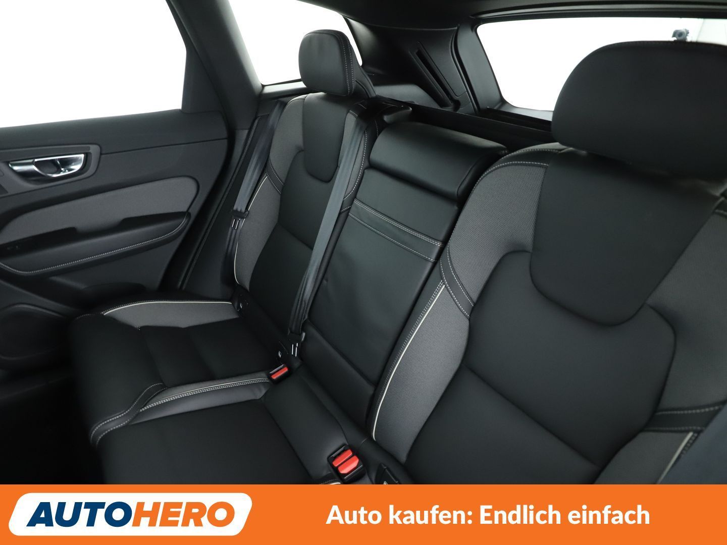 Volvo XC60 2.0 B5 Diesel R-Design AWD Aut.*NAVI*HK*ACC