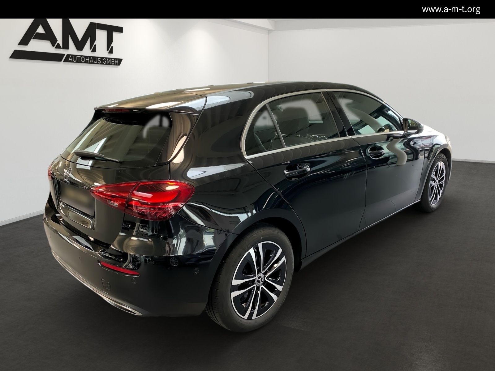 Mercedes-Benz A 200 Progressive Line - Samsaru's Car Outlet