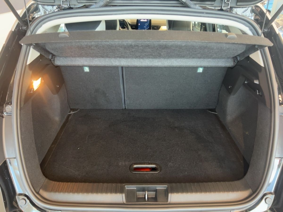 Renault Captur TCe 130 EDC Intens - Samsaru's Car Outlet