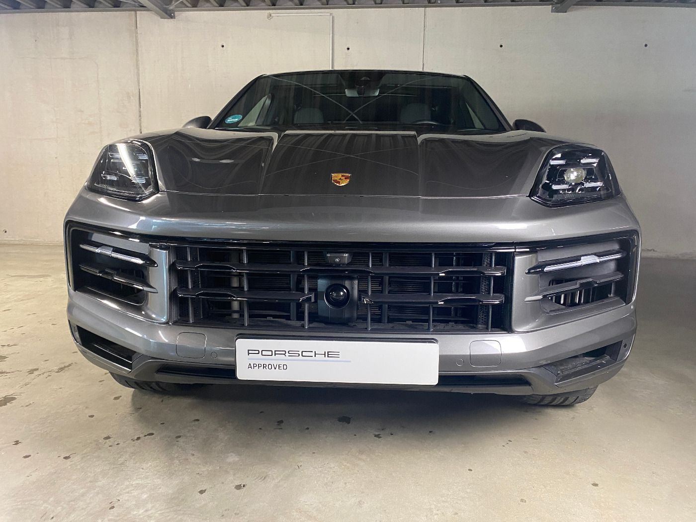 Porsche Cayenne E-Hybrid Coupe | Abstandsregeltempostat