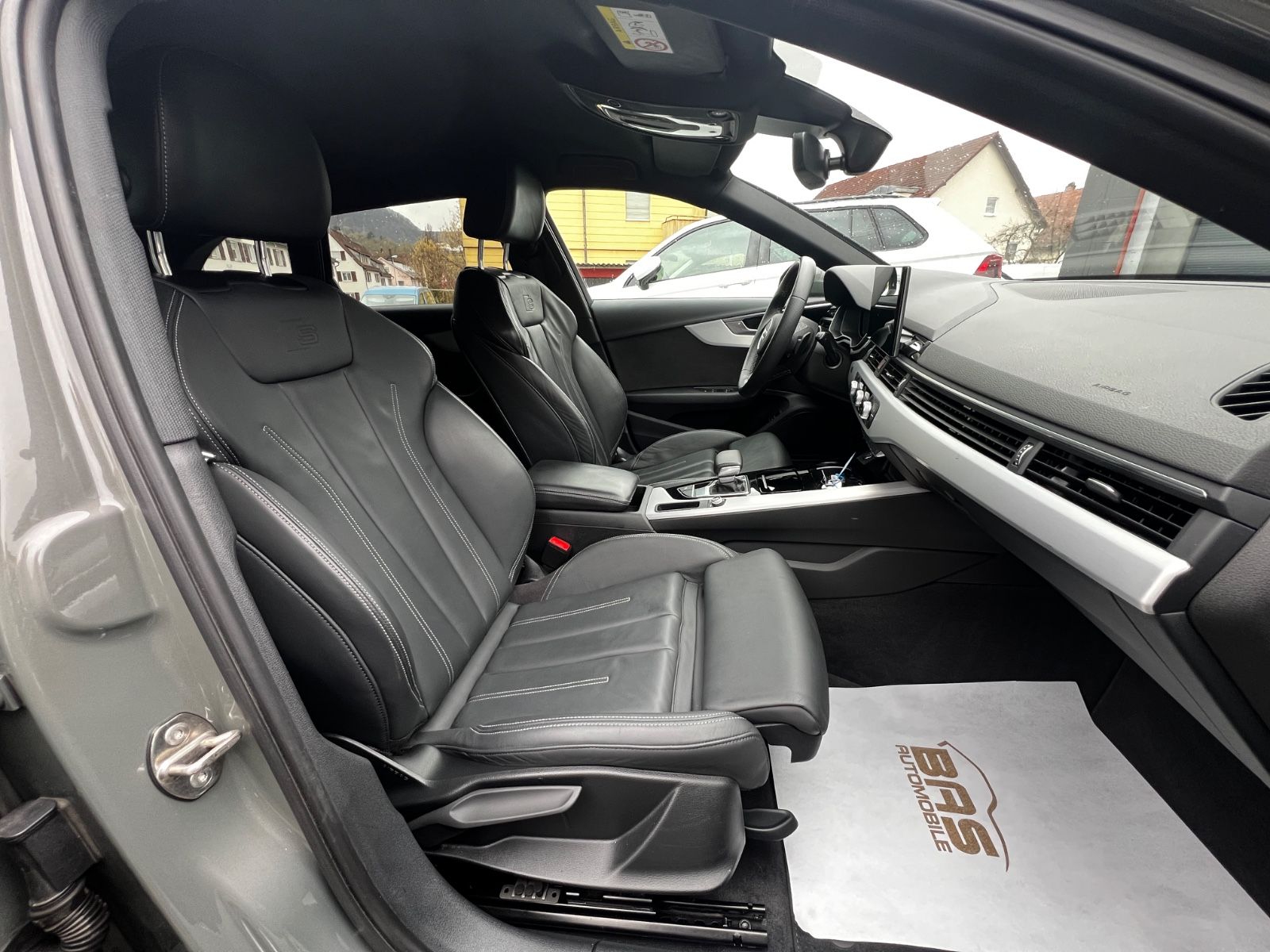Audi A4 Avant 40 TDI S line - Samsaru's Car Outlet