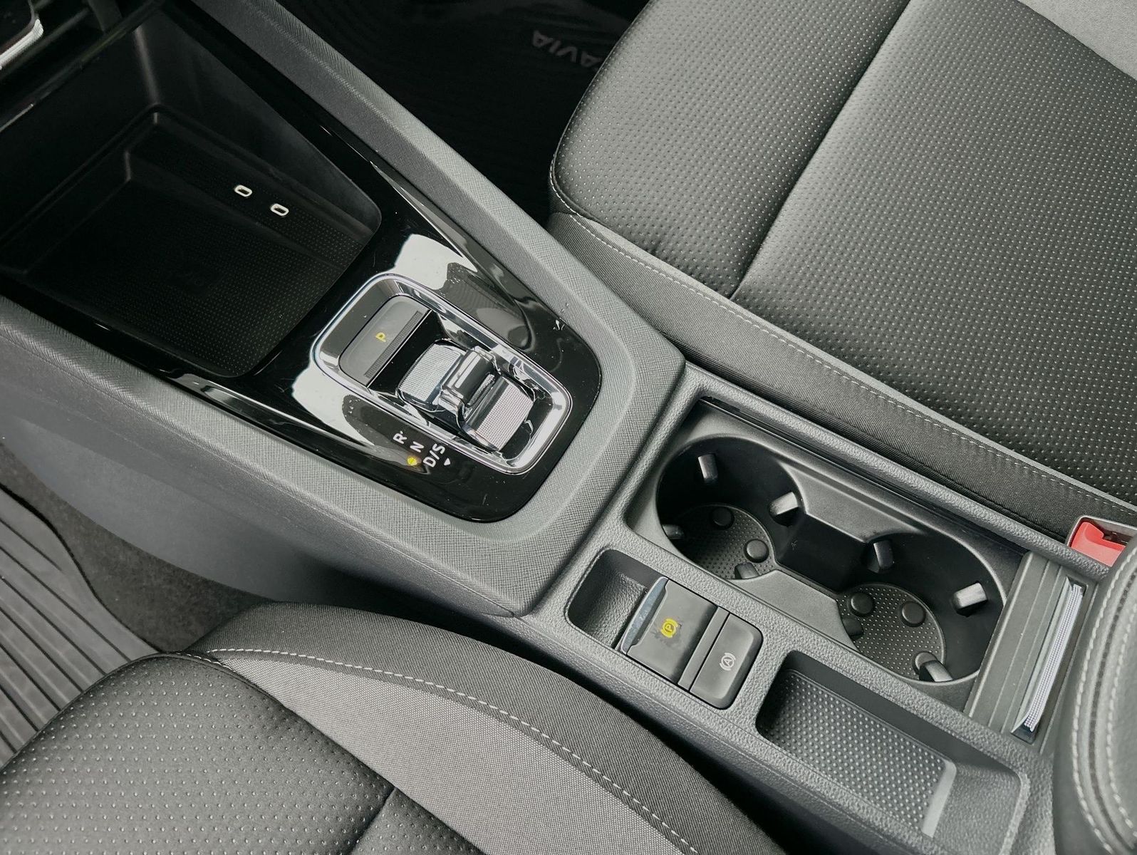 Skoda Octavia Combi 1.5 TSI - Samsaru's Car Outlet