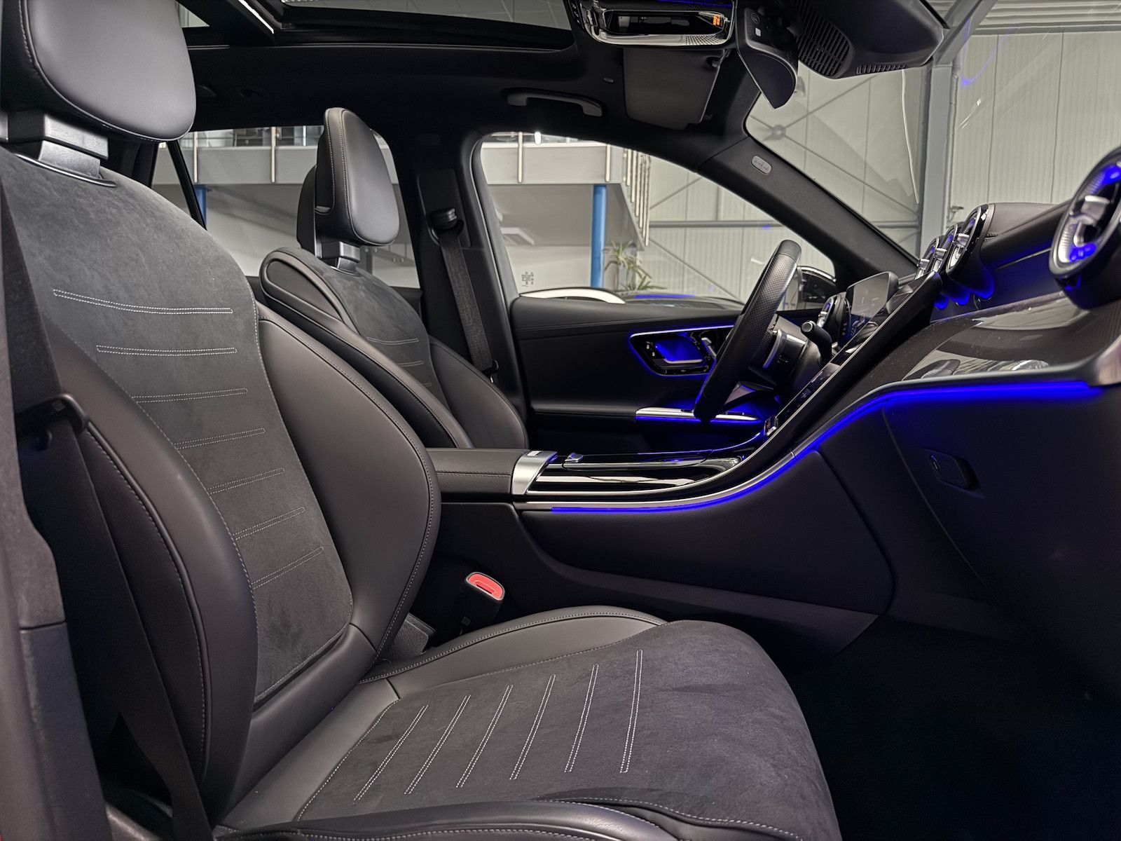 Mercedes-Benz GLC 300 4M AMG PREMIUM STANDHEIZUNG - DISTRONIC!