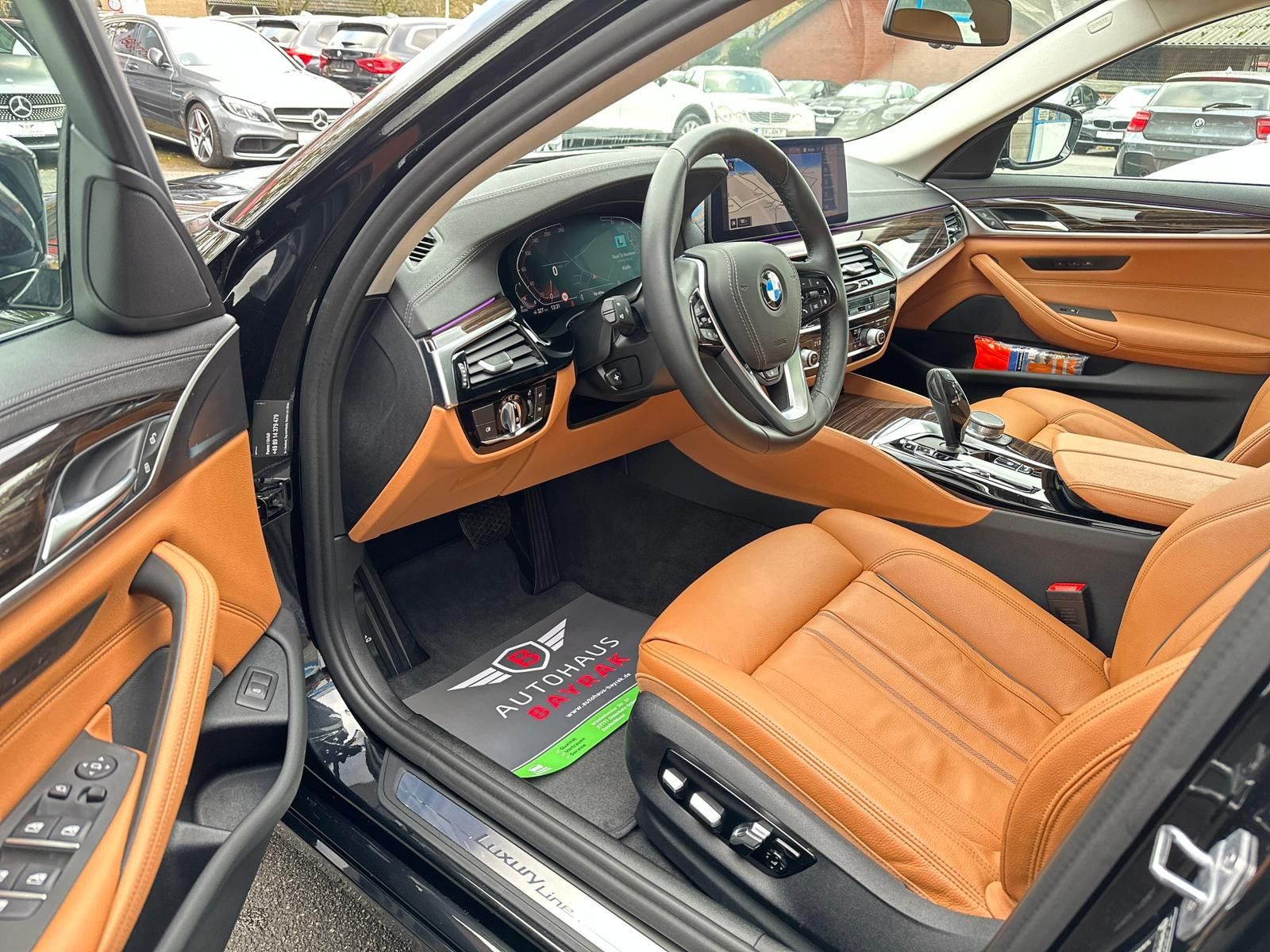 BMW 520 d Touring *Luxury* DIS.KEY/HUD/360/HiFi/PANO