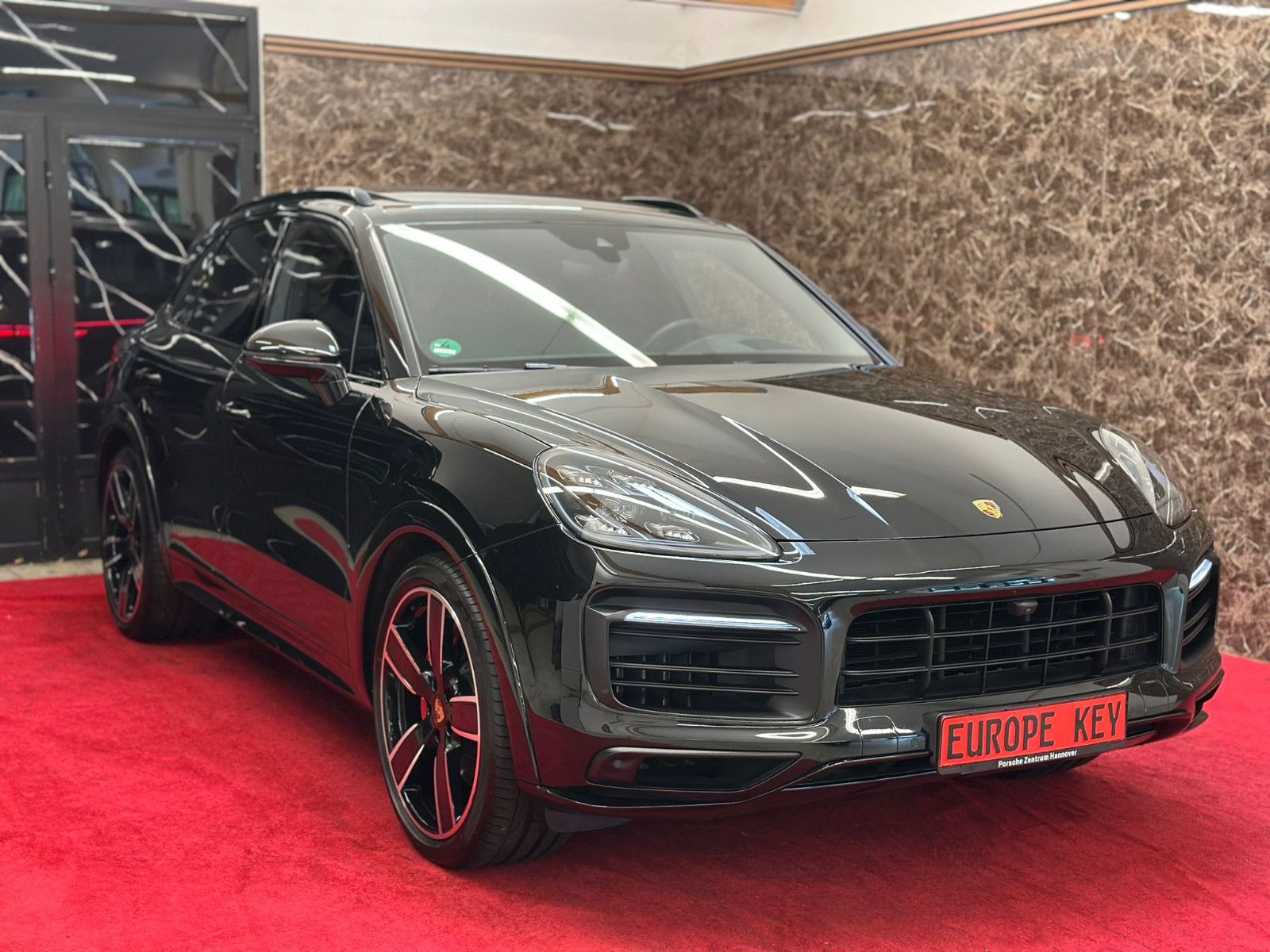 Porsche CAYENNE GTS 4.0 V8 BLACK PAKET PANO 360KAMERA