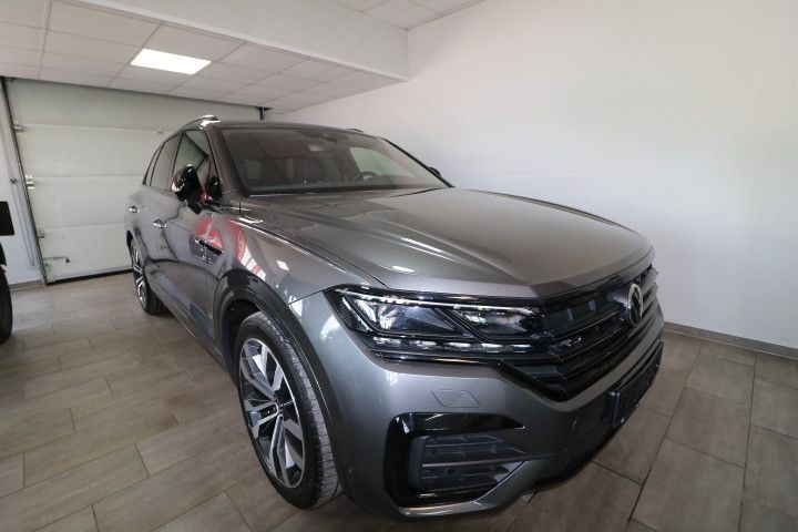 Volkswagen Touareg 3.0 TDI R-Line Black Style Matrix DYNAUD