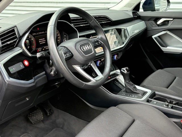 Audi Q3 40 TFSI QUATTRO S LINE - Samsaru's Car Outlet