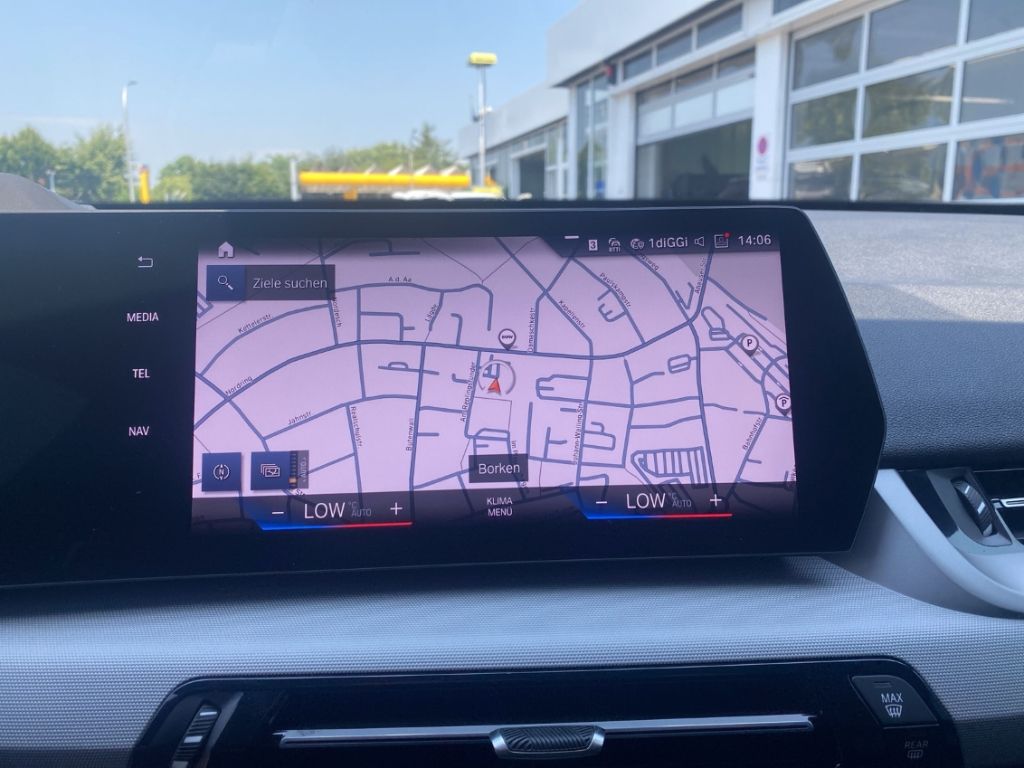 BMW X1 xDrive20d - Samsaru's Car Outlet