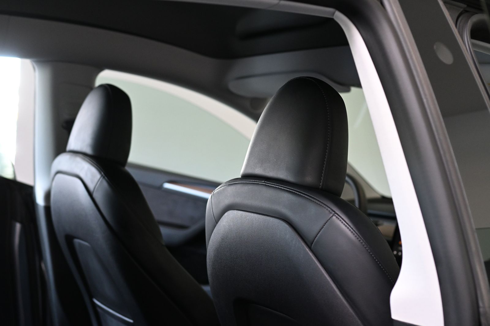 Tesla Model Y Long Range Dual AWD Pano ACC 20"