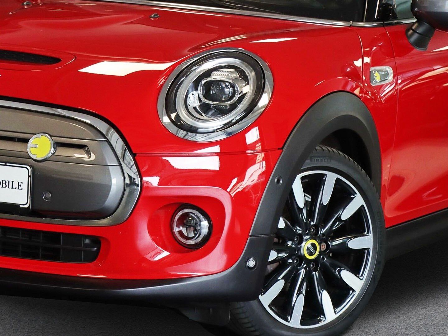 MINI Cooper SE - Samsaru's Car Outlet
