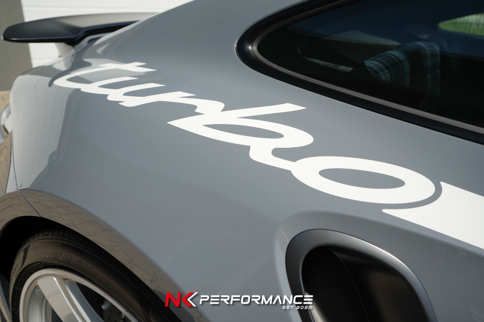 Porsche 992 Turbo 50 Jahre/ HERITAGE / ARKTIKGRAU