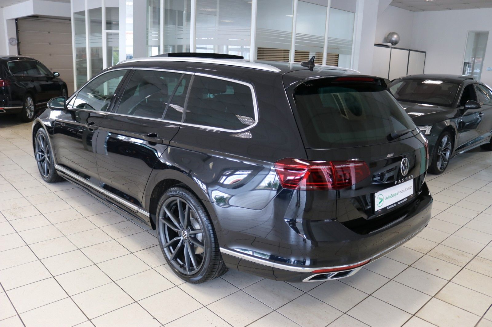 Volkswagen Passat 4M  R-Line DCC STHZ 360 Matrix Pano Leder