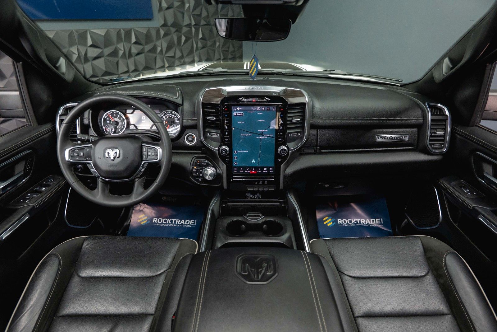 Dodge RAM 3.0 MY 25 TWIN TURBO LARAMIE Night Pano ACC
